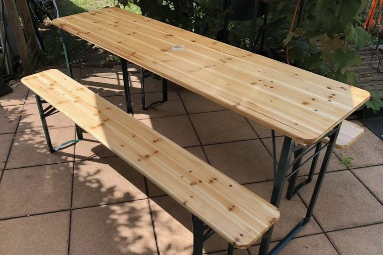 Klappbare Bierzeltgarnitur 220 cm zur Miete bei A-Z Verleih